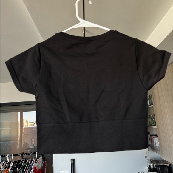 OFFLINE By Aerie Sidewalk Seamless Cropped T-Shirt Size M NWT - Picture 8 of 9